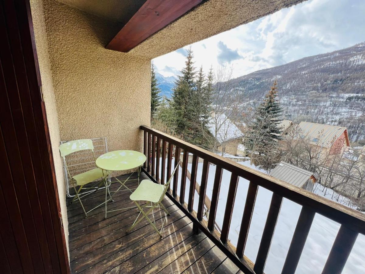 Studio Montagne - Plein Soleil Et Terrasse Briancon  Luaran gambar
